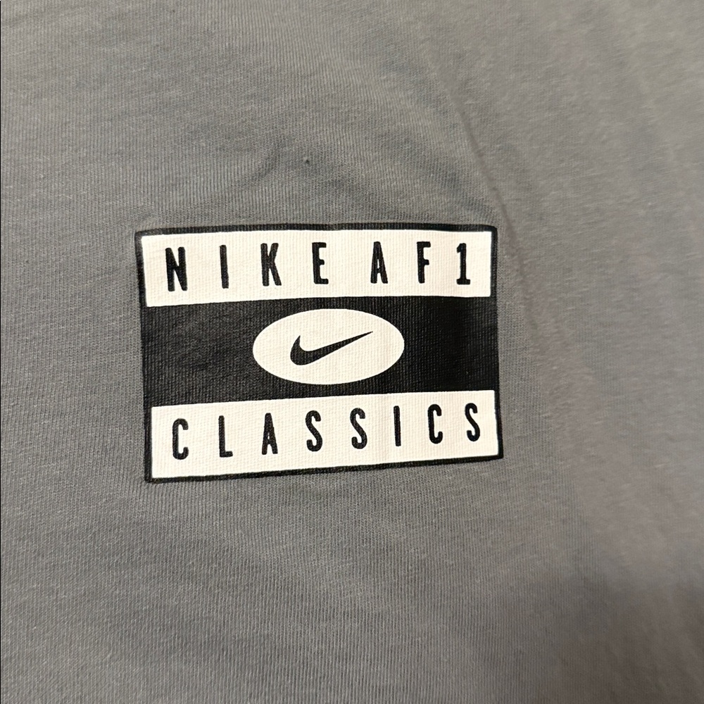 Nike The Nike Tee - Picture 7 of 8
